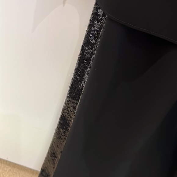 BCBG Max Azria tuxedo style jumpsuit. Size XS. NWOT - Picture 10 of 13